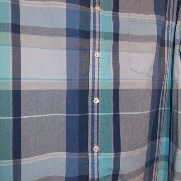 The Foundry Supply Co. Plaid Short Sleeve Buttonup  Size 3XLT - Picture 6 of 6